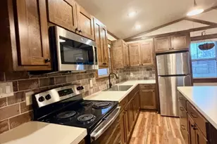 520 Leisure Ln, Cedar Creek, TX 78612 - Photo 4