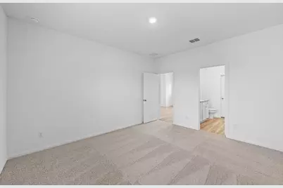 14709 Eagles Claw Way, Elgin, TX 78621 - Photo 6