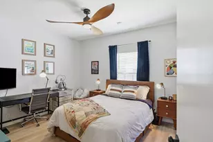 203 E 31st St, Austin, TX 78705 - Photo 10