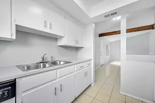 2008 Old W Pl, Round Rock, TX 78681 - Photo 10