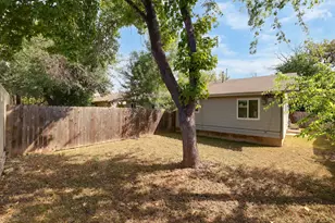 8312 Bowling Green Dr, Austin, TX 78757 - Photo 24