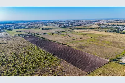 1501 Fm-487, Jarrell, TX 76537 - Photo 10