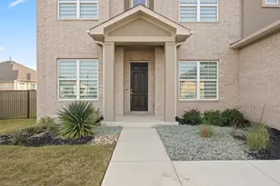 213 Great Lawn Bnd, Liberty Hill, TX 78642 - Photo 2