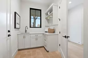 3005 Silverleaf Dr, Austin, TX 78757 - Photo 4