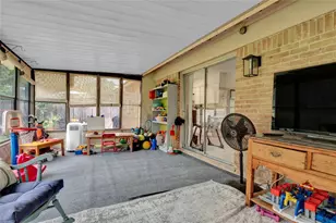 5724 Wellington Dr, Austin, TX 78723 - Photo 16