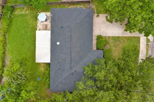 5724 Wellington Dr, Austin, TX 78723 - Photo 2