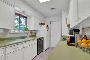 5724 Wellington Dr, Austin, TX 78723 - Photo 10