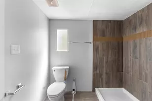 2711 Citation Dr, Del Valle, TX 78617 - Photo 6