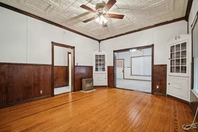 611 N Main Street, Elgin, TX 78621 - Photo 16