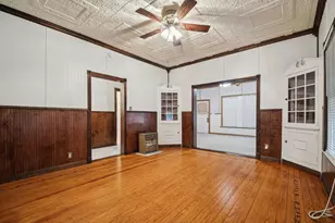 611 N Main St, Elgin, TX 78621 - Photo 16