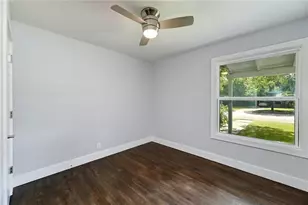 8318 Burrell Dr, Austin, TX 78757 - Photo 18