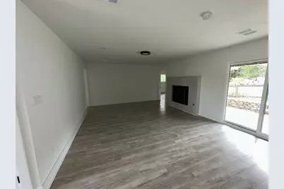 2101 Vanderbilt Lane, Austin, TX 78723 - Photo 4