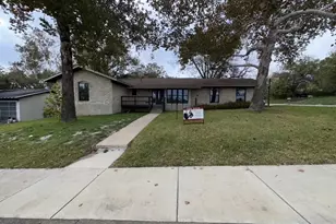 2101 Vanderbilt Ln, Austin, TX 78723 - Photo 1