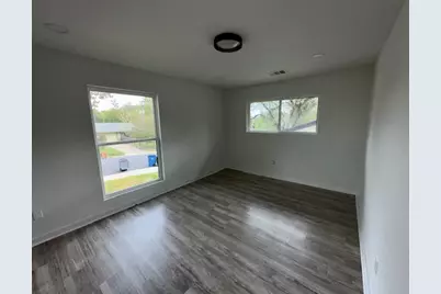 2101 Vanderbilt Lane, Austin, TX 78723 - Photo 10