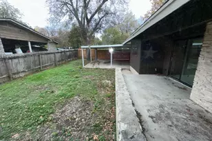 2101 Vanderbilt Ln, Austin, TX 78723 - Photo 8