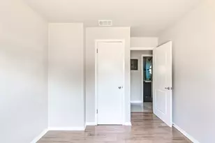 501 Krebs Ln, Austin, TX 78704 - Photo 20