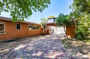 501 Krebs Ln, Austin, TX 78704 - Photo 6