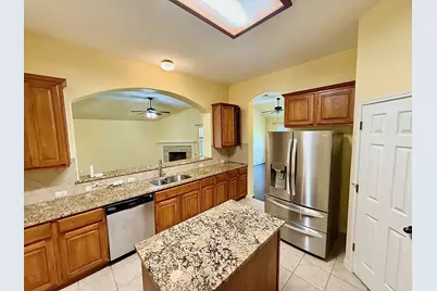 3512 Hidden Lake Crossing, Pflugerville, TX 78660 - Photo 4