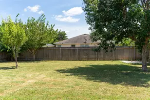 2209 Canvas Back Dr, Taylor, TX 76574 - Photo 26