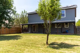 2209 Canvas Back Dr, Taylor, TX 76574 - Photo 24