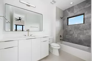 13701 Montview Dr, Austin, TX 78732 - Photo 20