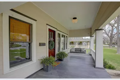 1806 S Main Street, Georgetown, TX 78626 - Photo 2