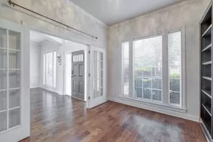 9215 Spicebrush Dr, Austin, TX 78759 - Photo 8