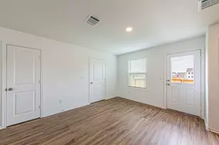 252 Patagonia, Kyle, TX 78640 - Photo 8