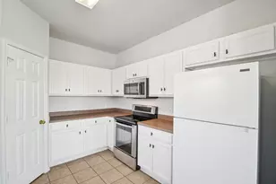 217 Killian Loop, Hutto, TX 78634 - Photo 6