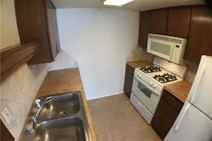 1800 Lavaca St, Austin, TX 78701 - Photo 2