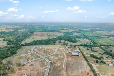 579 Lower Elgin Road, Elgin, TX 78621 - Photo 14