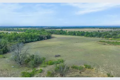 579 Lower Elgin Road, Elgin, TX 78621 - Photo 2