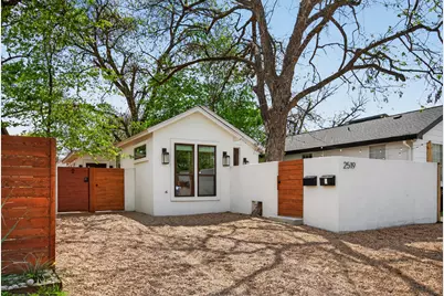 2519 E 4th Street #1, Austin, TX 78702 - Photo 2