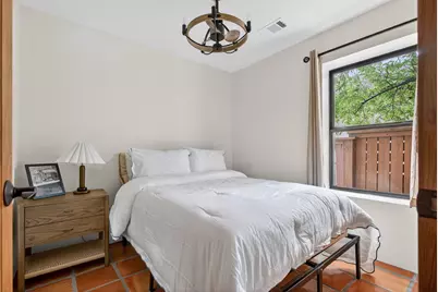 2519 E 4th Street #1, Austin, TX 78702 - Photo 28