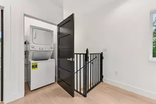 3607 Grant St, Austin, TX 78721 - Photo 14