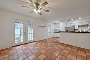 6637 Valleyside Rd, Austin, TX 78731 - Photo 8