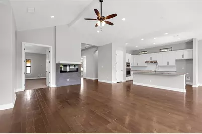 20701 Deep Creek, Lago Vista, TX 78645 - Photo 18