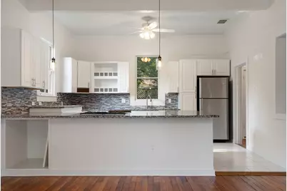 2102 E Martin Luther King Jr Boulevard, Austin, TX 78702 - Photo 20