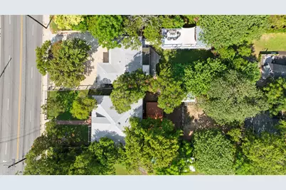 2102 E Martin Luther King Jr Boulevard, Austin, TX 78702 - Photo 22