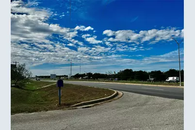 799 Highway 71 Highway W, Bastrop, TX 78602 - Photo 2