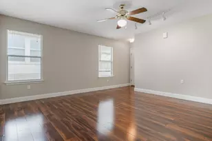 5220 Hutchinson Dr, Austin, TX 78723 - Photo 12