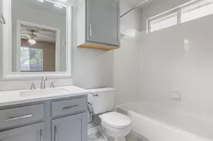 5220 Hutchinson Dr, Austin, TX 78723 - Photo 8