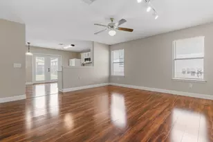 5220 Hutchinson Dr, Austin, TX 78723 - Photo 4