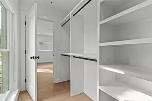 404 Arbor Ln, Austin, TX 78745 - Photo 16