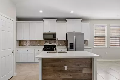 1702 Los Olivios Way, Austin, TX 78725 - Photo 8
