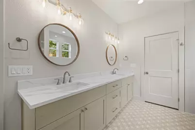 2807 Wilson Avenue, Lago Vista, TX 78645 - Photo 18
