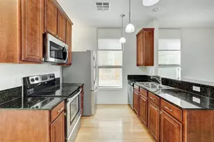 13420 Lyndhurst St, Austin, TX 78729 - Photo 12