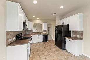 582 Briggs Dr, New Braunfels, TX 78130 - Photo 10