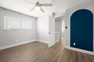 6410 Chimney Creek Cir, Austin, TX 78723 - Photo 18