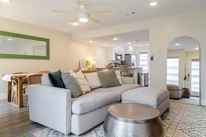 6410 Chimney Creek Circle #B, Austin, TX 78723 - Photo 2